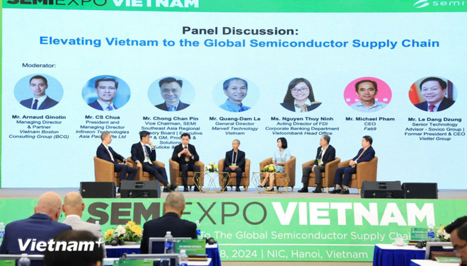 Los expertos coinciden en que Vietnam tiene una gran oportunidad para participar profundamente en la industria de los semiconductores (Foto: VietnamPlus) expo3.jpg