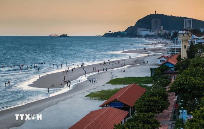 Bai Sau, una playa en la ciudad de Vung Tau (Foto: VNA) vung tay.jpg