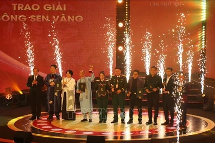 Los premios Loto Dorado se entregan en la 24ª edición del Festival de Cine de Vietnam, que concluyó en Ciudad Ho Chi Minh el 25 de noviembre. (Foto: VNA)