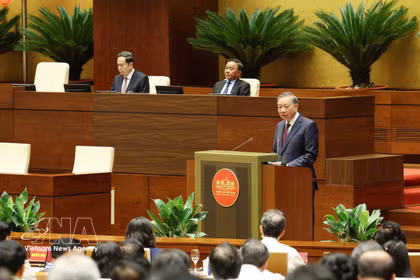 El secretario general del Partido Comunista y presidente de Vietnam, To Lam, interviene en la cita. (Foto: VNA)