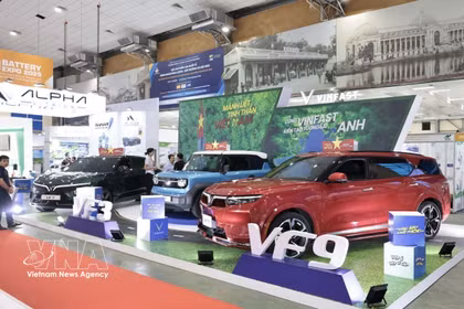 Autos de VinFast en exposición (Foto: VNA)