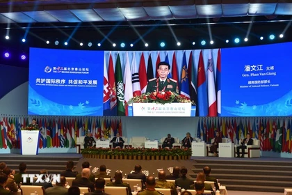 El ministro de Defensa de Vietnam, general Phan Van Giang, interviene en la cita (Foto: VNA)
