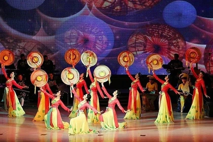 Vietnam traza el rumbo para desarrollar 10 industrias culturales clave