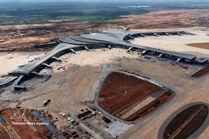El Aeropuerto Internacional de Long Thanh se encuentra actualmente en construcción y se espera que esté operativo a finales de 2026. (Foto: VNA)