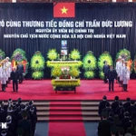 Ceremonia de homenaje póstumo al expresidente Tran Duc Luong 