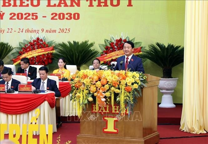 El secretario del Comité partidista de Tuyen Quang, interviene en la Asamblea. (Fuente: VNA)