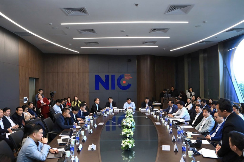 En la reunión. (Fuente: VNA)