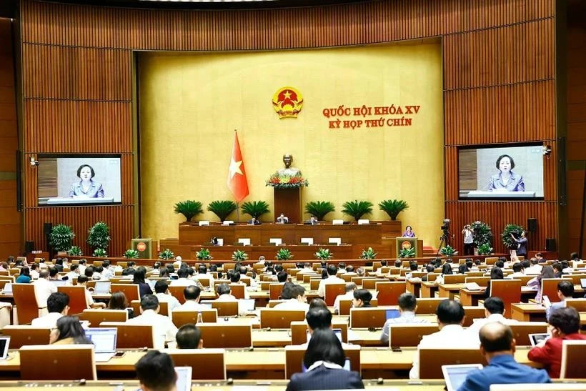 Legisladores en la segunda fase del noveno período de sesiones de la Asamblea Nacional de Vietnam de la XV Legislatura. (Foto: VNA)