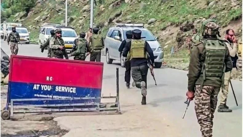 Agentes de seguridad indios se encuentran en el lugar (Foto: ANI)
