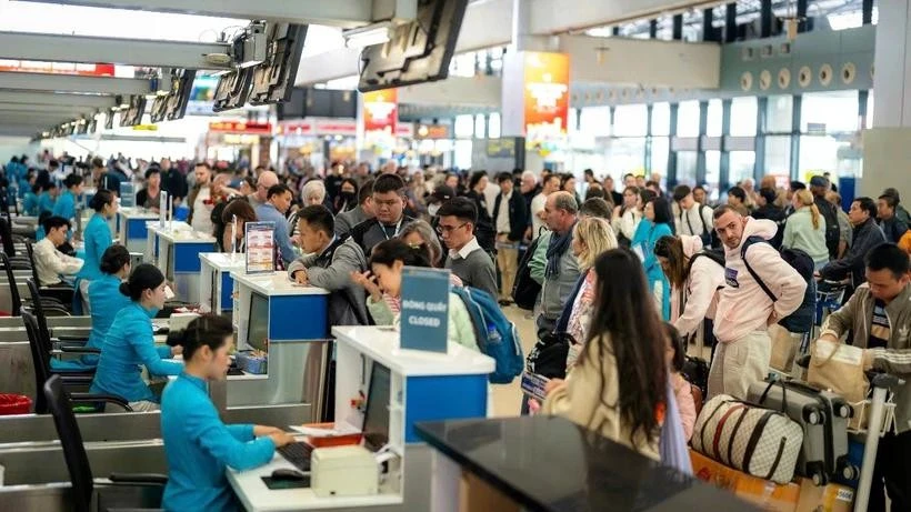 La industria de la aviación satisfizo las necesidades de viajes de las personas durante el Año Nuevo Lunar 2025. (Foto: Vietnam+)