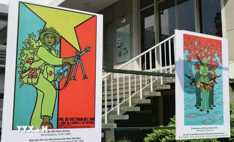 La resistencia vietnamita se refleja en carteles de propaganda de artistas cubanos. (Foto: VNA)