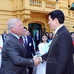 El presidente de Vietnam, Luong Cuong, recibe al Rey de Jordania, Abdullah II bin Al Hussein. (Foto: VNA)