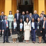 La viceministra de Relaciones Exteriores de Vietnam, Le Thi Thu Hang, recibe a periodistas internacionales (Foto: VNA)