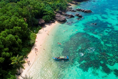 Phu Quoc es una opción popular entre muchos turistas. (Foto: VNA)