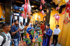 Delegados internacionales descubren el patrimonio cultural de Hanoi