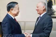El Secretario General del Partido Comunista de Vietnam y presidente del Estado, To Lam, (izquierda) se reúne con Nikolai Patrushev, asistente del Presidente de Rusia y titular del Consejo Marítimo del país, el 8 de septiembre de 2026. (Foto: VNA)
