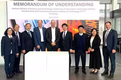 Foto: El viceministro de Ciencia y Tecnología, Bui Hoang Phuong, y la delegación vietnamita presenciaron la ceremonia de firma del memorando de entendimiento entre las unidades. (Foto: Ministerio de Ciencia y Tecnología)