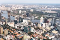 El centro de Ciudad Ho Chi Minh y la península de Thu Thiem, donde se está desarrollando el Centro Financiero Internacional. (Foto: VNA)