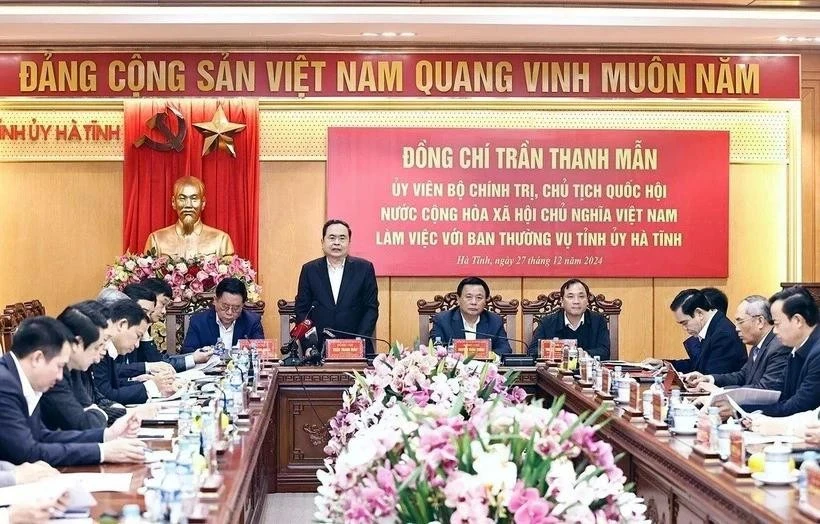 El presidente de la Asamblea Nacional de Vietnam, Tran Thanh Man, interviene en la cita (Foto: VNA)