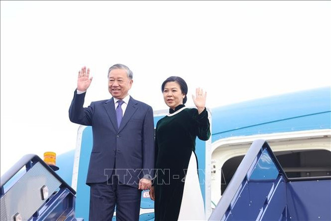 El secretario general del Partido Comunista de Vietnam, To Lam, junto con su esposa (Fuente: VNA) ket-thuc.jpg