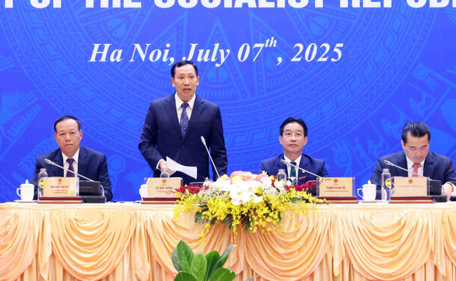 En la cita (Fuente: VNA) vna-potal-cong-bo-quyet-dinh-ve-dac-xa-nam-2025-dot-292025-cua-chu-tich-nuoc-8135559-1.jpg