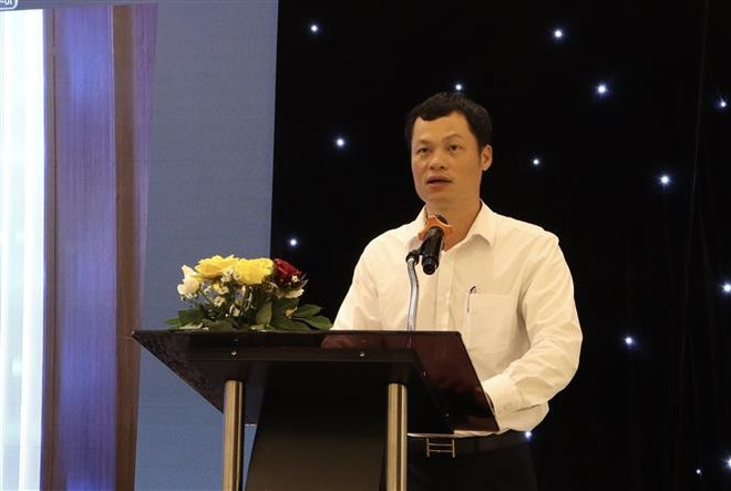 Do Quoc Hung, subdirector del departamento de Desarrollo de Mercados Exteriores del ministerio de Industria y Comercio, durante su intervención en el taller. Foto: VNA vna-potal-hoi-thao-e2809cthi-truong-halal-tai-khu-vuc-gcc-va-nam-a-e28093-co-hoi-va-thach-thuc-cho-doanh-nghiepe2809d-8148576.jpg