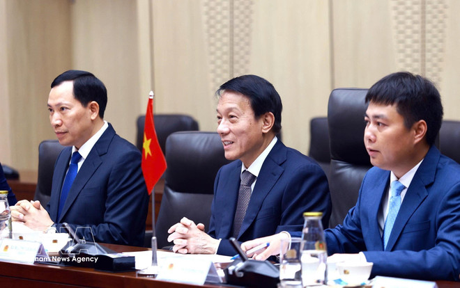 vnanet-potal-bo-truong-bo-cong-an-hoi-dam-voi-chu-tich-uy-ban-giam-dinh-tu-phap-belarus-8677436.jpg