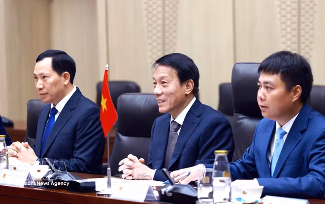 vnanet-potal-bo-truong-bo-cong-an-hoi-dam-voi-chu-tich-uy-ban-giam-dinh-tu-phap-belarus-8677436.jpg