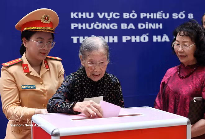 vnanet-potal-ca-nuoc-dat-ty-le-9938-so-cu-tri-tham-gia-bo-phieu-8644200.jpg