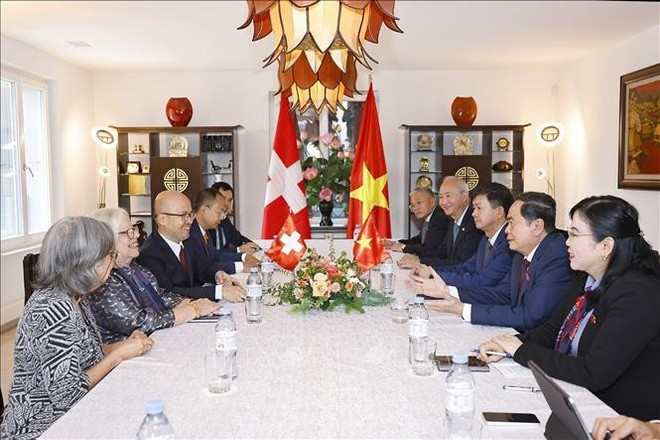 En la reunión (Fuente: VNA) chu-tich-ttm.jpg