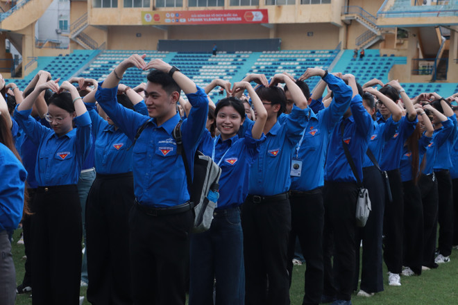 Unos 8.800 voluntarios participarán en las actividades conmemorativas del 80º aniversario de la Revolución de Agosto y el Día Nacional de Vietnam (Fuente: VNA) vna-potal-8800-tinh-nguyen-vien-san-sang-phuc-vu-le-ky-niem-80-nam-quoc-khanh-29-8215826.jpg