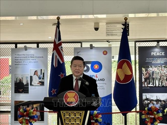 El Secretario General de la ASEAN, Kao Kim Hourn, habla en el evento. (Foto: VNA) asean.jpg