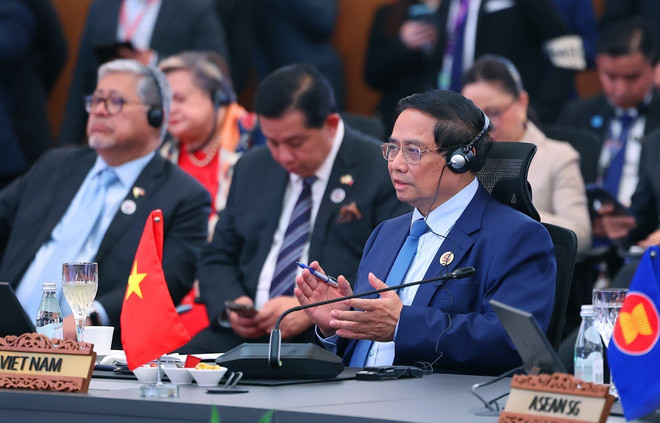El primer ministro de Vietnam, Pham Minh Chinh, habla en el evento (Fuente: VNA) vna-potal-thu-tuong-du-hoi-nghi-cap-cao-kinh-te-asean-gcc-trung-quoc-8057617.jpg