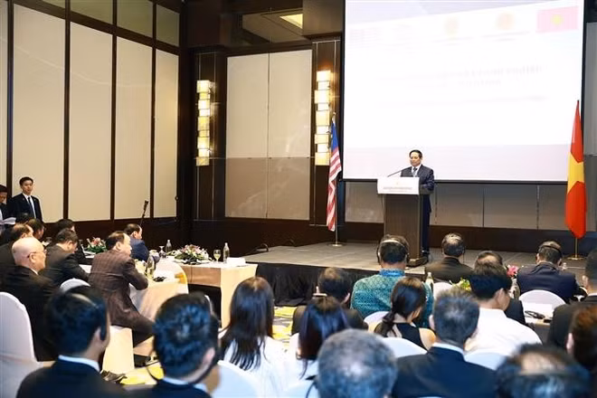 vna-potal-thu-tuong-tham-du-chuong-trinh-gap-go-doanh-nghiep-viet-nam-malaysia-8052865.jpg