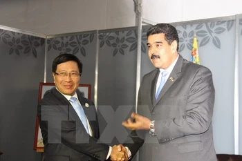 Vicepremier vietnamita recibido por Nicolás Maduro