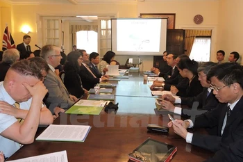 Provincia de Vietnam de Vinh Phuc promueve inversiones británicas
