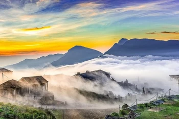 Belleza de la montaña vietnamita de Mau Son