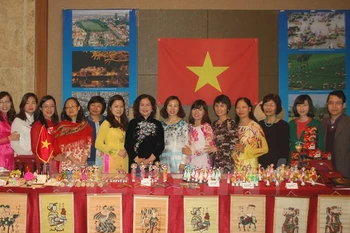 Vietnam participa en bazar internacional de caridad en Sudcorea