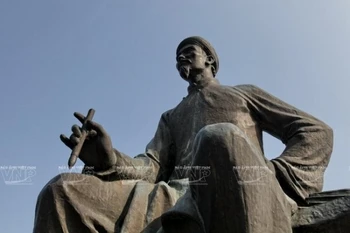 Solemne acto y gala artística para honrar al poeta vietnamita en su natalicito
