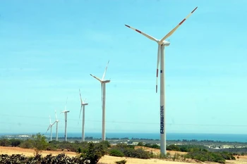 Arranca construcción de parque eólico en Binh Thuan