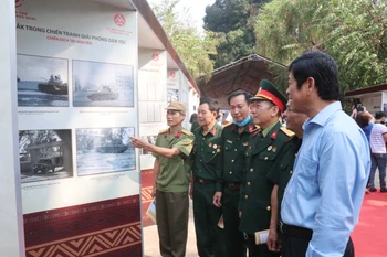 Exposición para conmemorar 45 años de liberación de provincia vietnamita de Dak Lak