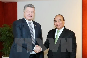 Vietnam exhorta a aprovechar revolución industrial frente a desafíos globales