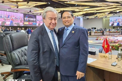 Primer ministro de Vietnam dialoga con dirigentes de países y organizaciones en Cumbre del G20