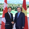 Mandatario vietnamita se reúne con gerentes de empresas y grupos canadienses