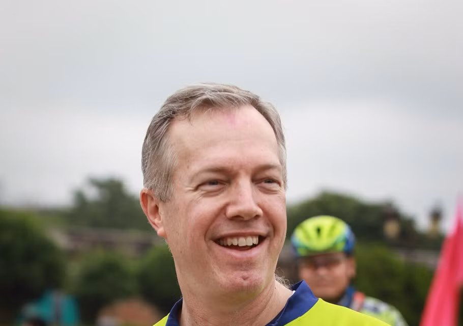 Llega a Hue. Aseguró que al terminar un viaje, comenzará otro, y este lema es también el futuro de las relaciones Vietnam - EE.UU. 