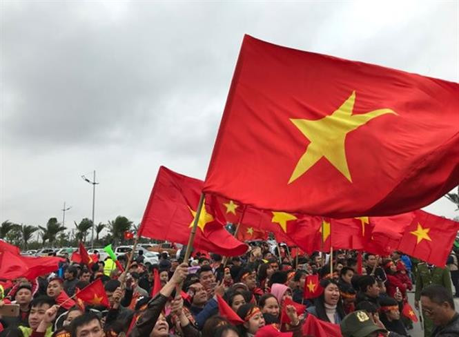 Vietnam en pie para dar bienvenida a sus gladiadores en rojo (Fuente: VNA)