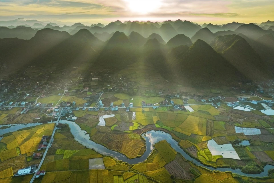 Amanecer sobre el valle de Bac Son (Foto: Revista Vietnam)