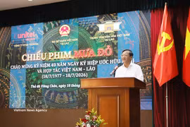 El embajador de Vietnam en Laos, Nguyen Minh Tam, interviene en la cita (Foto: VNA)