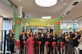 Inauguración de la Semana de Productos Vietnamitas en Francia 2025 (Foto: VNA)