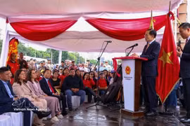 El miembro del Buró Político y ministro de Relaciones Exteriores de Vietnam, Le Hoai Trung, interviene en la ceremonia (Foto: VNA)